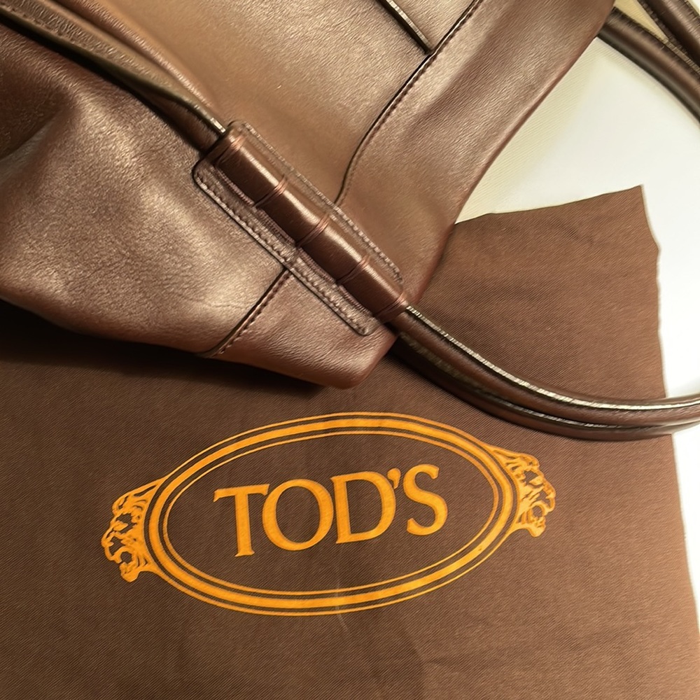 TOD’S - LARGE LEATHER SATCHEL - Picture 15 of 15